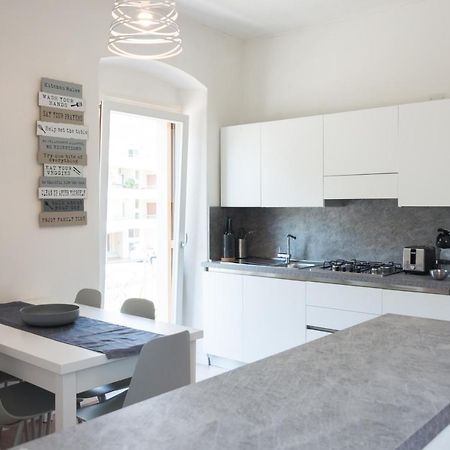 Nirvana Apartments Torbole Sul Garda Zewnętrze zdjęcie